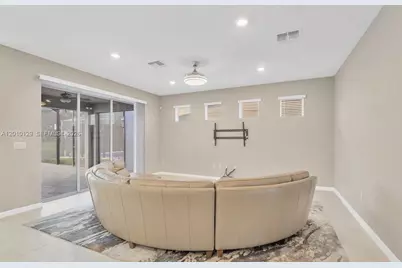 9107 Rally Spring Loop, Other City - In The State Of Florida, FL 33545 - Photo 17