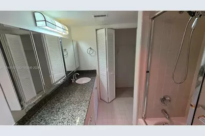 23305 N Barwood Ln N #207, Boca Raton, FL 33428 - Photo 15