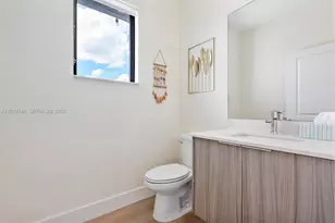 8368 Central Park Blvd, Doral, FL 33166 - Photo 21
