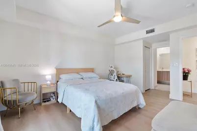 8368 Central Park Blvd, Doral, FL 33166 - Photo 11