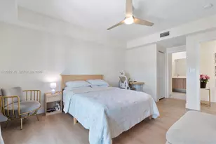 8368 Central Park Blvd, Doral, FL 33166 - Photo 11