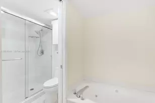 3500 Mystic Pointe Dr, Aventura, FL 33180 - Photo 15