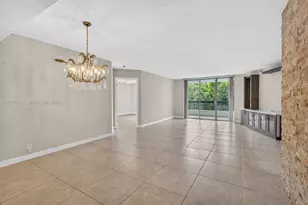 3500 Mystic Pointe Dr, Aventura, FL 33180 - Photo 3