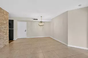 3500 Mystic Pointe Dr, Aventura, FL 33180 - Photo 3