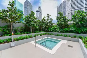 77 SE 5 St, Miami, FL 33131 - Photo 35