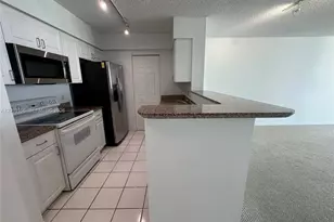 1155 Brickell Bay Dr, Miami, FL 33131 - Photo 7