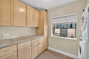 4250 SW 70th Terrace, Davie, FL 33314 - Photo 11