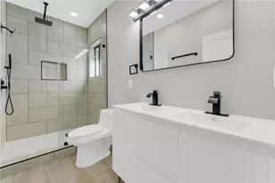 1818 NW 49th St, Miami, FL 33142 - Photo 15