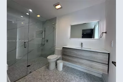 9275 SW 67th St, Miami, FL 33173 - Photo 23