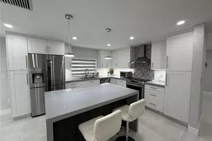 9275 SW 67th St, Miami, FL 33173 - Photo 9