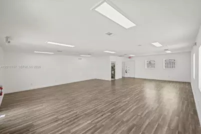 1888 NW 7th St, Miami, FL 33125 - Photo 15