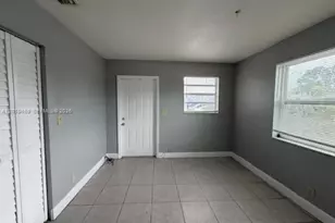 5411 NW 22nd St, Lauderhill, FL 33313 - Photo 9