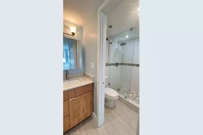 2899 Collins Ave #724, Miami Beach, FL 33140 - Photo 9