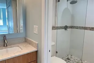 2899 Collins Ave, Miami Beach, FL 33140 - Photo 9