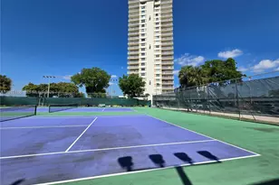300 Bayview Dr, Sunny Isles Beach, FL 33160 - Photo 41