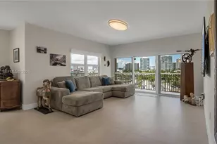 300 Bayview Dr, Sunny Isles Beach, FL 33160 - Photo 15