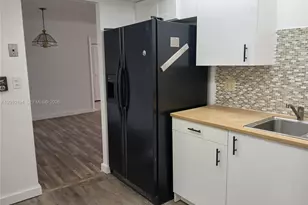 1300 St Charles Pl, Pembroke Pines, FL 33026 - Photo 3