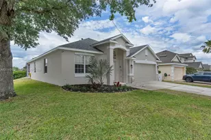 447 Higher Comb Dr, Davenport, FL 33897 - Photo 5