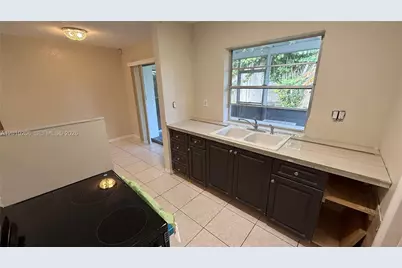 3021 NW 2nd Ave, Pompano Beach, FL 33064 - Photo 7