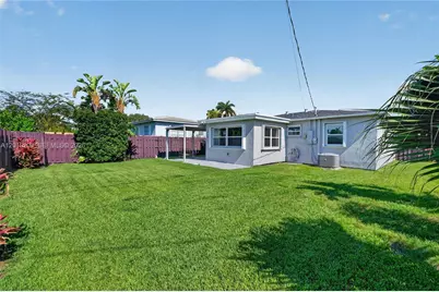 234 SE 3rd Ter, Dania Beach, FL 33004 - Photo 5