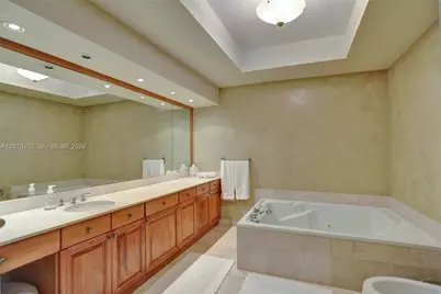 10101 Collins Ave #4E, Bal Harbour, FL 33154 - Photo 55