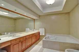 10101 Collins Ave, Bal Harbour, FL 33154 - Photo 55