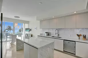 10101 Collins Ave, Bal Harbour, FL 33154 - Photo 17