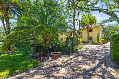 6905 SW 75th Ave, Miami, FL 33143 - Photo 5