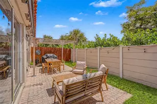 14231 NW 83rd Ave, Miami Lakes, FL 33016 - Photo 21