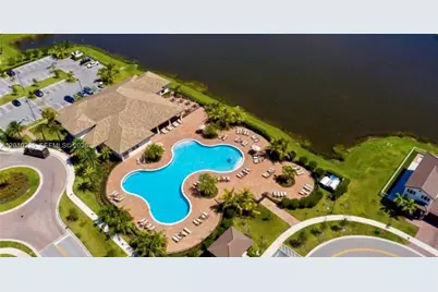 9330 W 33rd Ave, Hialeah, FL 33018 - Photo 25
