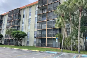 16851 NE 23rd Ave, North Miami Beach, FL 33160 - Photo 11