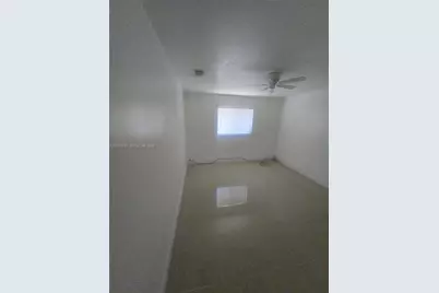 1149 NW 76th St #1149, Miami, FL 33150 - Photo 5