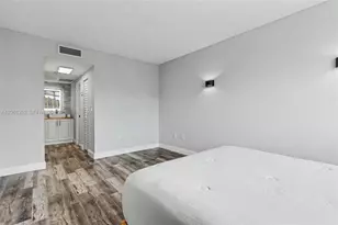 500 Bayview Dr, Sunny Isles Beach, FL 33160 - Photo 29