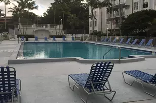 496 NW 165th St Rd, Miami, FL 33169 - Photo 17