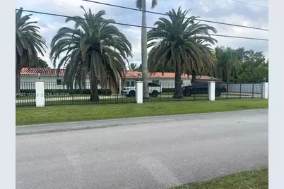 9540 SW 68th St, Miami, FL 33173 - Photo 1