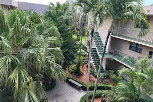 10525 SW 112th Ave, Miami, FL 33176 - Photo 7