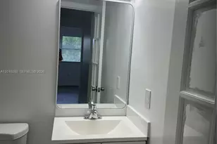 7195 NW 179th St, Hialeah, FL 33015 - Photo 17