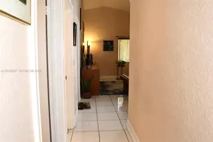 1231 SW 102nd Ave, Pembroke Pines, FL 33025 - Photo 11