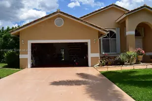 1231 SW 102nd Ave, Pembroke Pines, FL 33025 - Photo 23