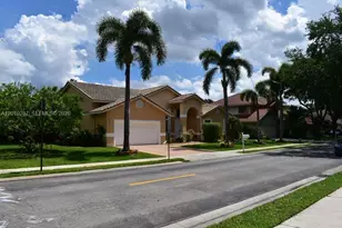 1231 SW 102nd Ave, Pembroke Pines, FL 33025 - Photo 25