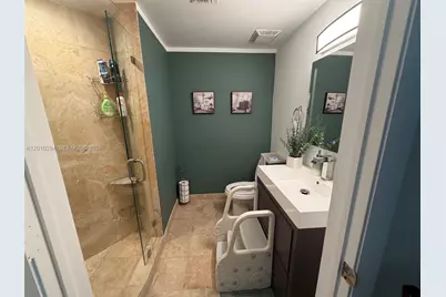 350 S Miami Ave #1503, Miami, FL 33130 - Photo 11