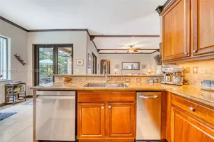 7601 SW 187th St, Cutler Bay, FL 33157 - Photo 29