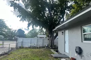6742 SW 18th Ct, North Lauderdale, FL 33068 - Photo 5