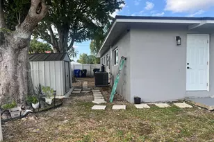 6742 SW 18th Ct, North Lauderdale, FL 33068 - Photo 7