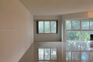 1300 SW 125th Ave, Pembroke Pines, FL 33027 - Photo 5