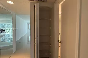 1300 SW 125th Ave, Pembroke Pines, FL 33027 - Photo 9