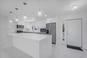 105 SE 45th, Cape Coral, FL 33904 - Photo 11