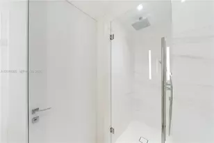300 Biscayne Blvd Way, Miami, FL 33131 - Photo 43