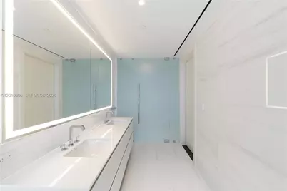 300 Biscayne Blvd Way #3503C, Miami, FL 33131 - Photo 35
