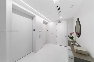 300 Biscayne Blvd Way, Miami, FL 33131 - Photo 53